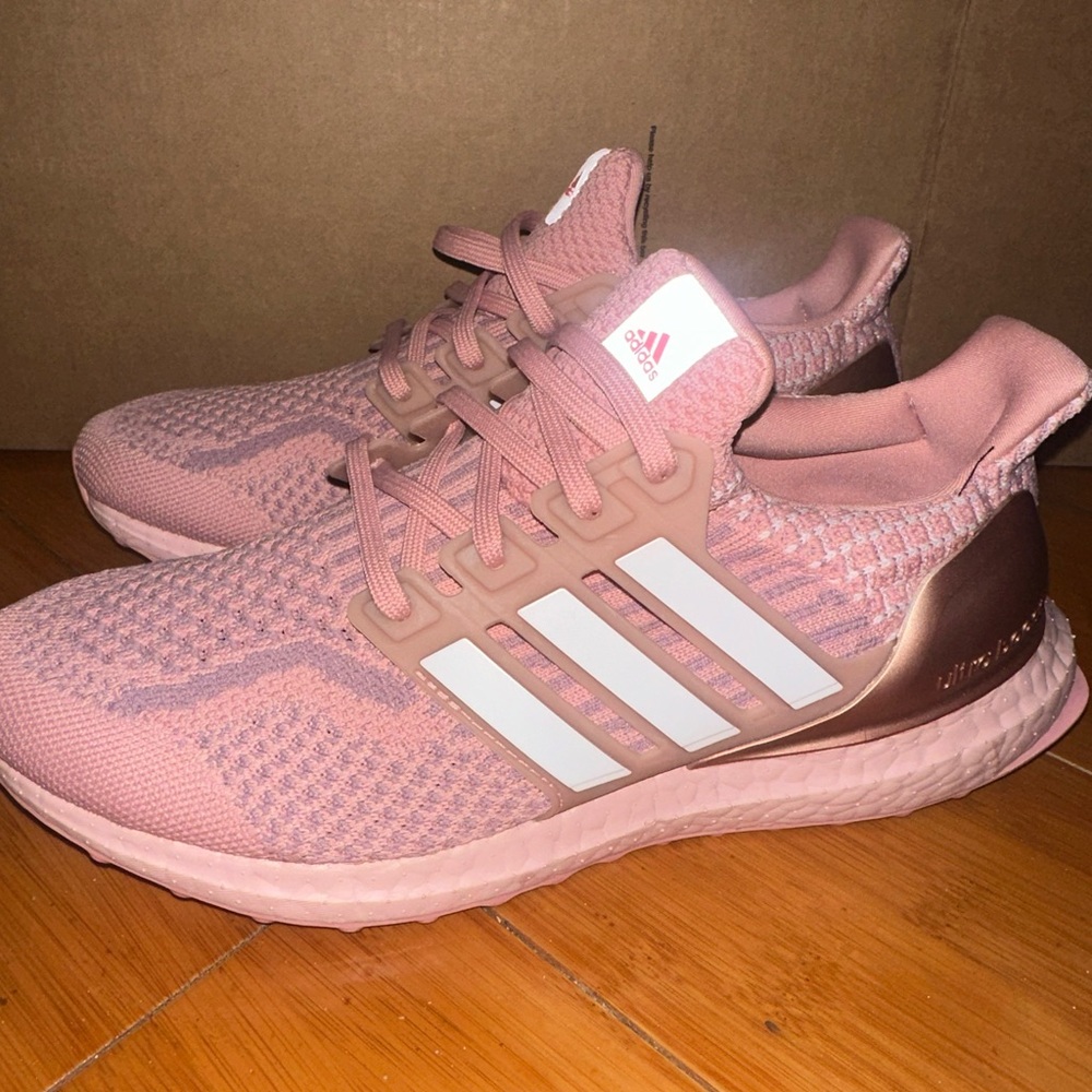 Adidas Women’s Ultra Boost 5.0 DNA Running Shoes